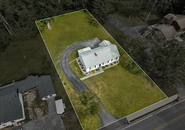 Photo 4 of Sale Pending at 537 Sand Crk Rd, Albany, NY 12205 | MLS# 202625370 | Listing updated on 2026-09-14