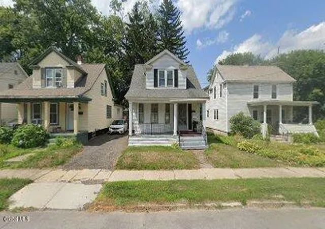 Photo 1 of Single family home for sale at 119 Swan St, Schenectady, NY 12302 | MLS# 202625363 | Listing updated on 2026-09-04