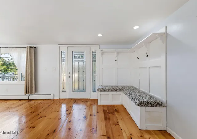 Photo 3 of Single family home for sale at 62 Lake Shore Cir Dr, Nassau, NY 12123 | MLS# 202625792 | Listing updated on 2026-09-11