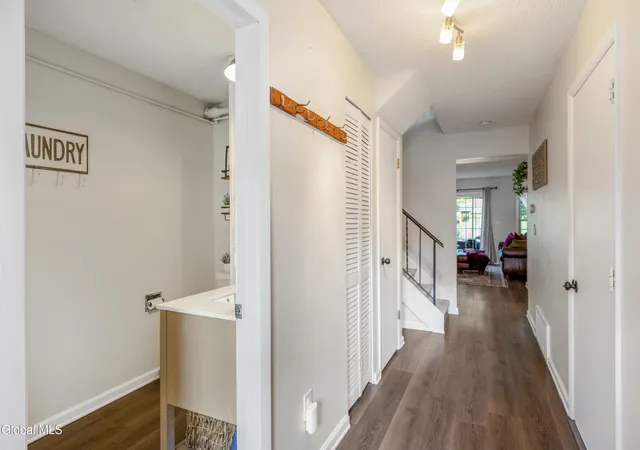 Photo 3 of Sale Pending at 20 Carriage Rd, Clifton Park, NY 12065 | MLS# 202625432 | Listing updated on 2026-09-09
