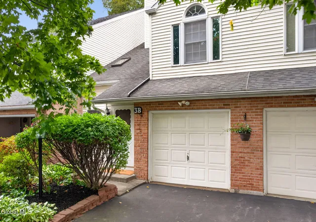 Photo 1 of Townhouse for sale at 3b Tupelo Dr, Halfmoon, NY 12065 | MLS# 202625666 | Listing updated on 2026-09-14