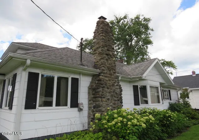 Photo 3 of Sale Pending at 80 5th Street, Schenectady, NY 12302 | MLS# 202625521 | Listing updated on 2026-09-14