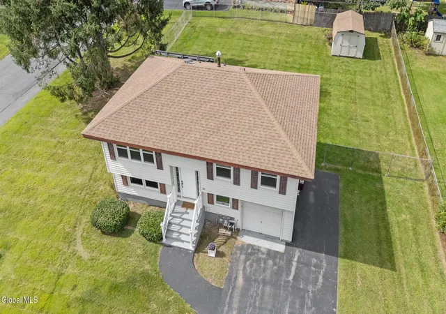 Photo 4 of Single family home for sale at 96 Wilkins Ave, Colonie, NY 12205 | MLS# 202626350 | Listing updated on 2026-10-01