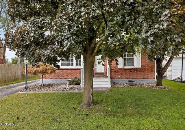Photo 1 of Single family home for sale at 3285 Franklin St, Schenectady, NY 12306 | MLS# 202625471 | Listing updated on 2026-09-15