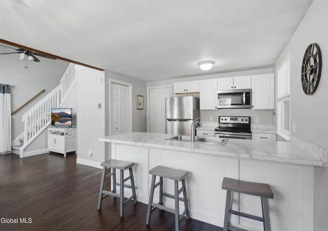 Photo 4 of Sale Pending at 36 Snowberry Rd, Ballston Spa, NY 12020 | MLS# 202625734 | Listing updated on 2026-09-17