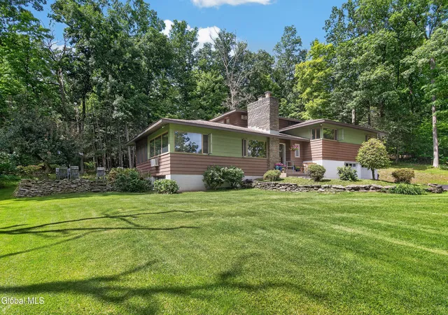 Photo 1 of Single family home for sale at 303 Terrace Rd, Schenectady, NY 12306 | MLS# 202626542 | Listing updated on 2026-09-28