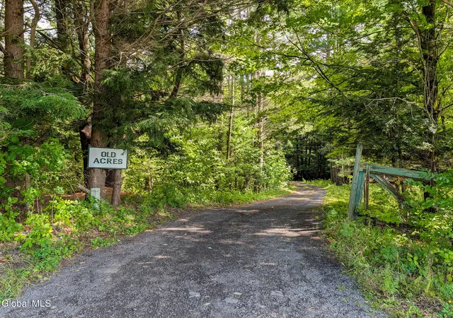 Photo 3 of Sale Pending at 619 County Hwy 146, Gloversville, NY 12078 | MLS# 202625870 | Listing updated on 2026-09-14