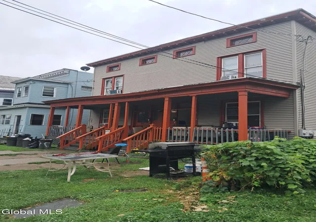 Listing Photo 4 - Condo for sale in building located at 288-290 Yates St, Albany, NY 12208