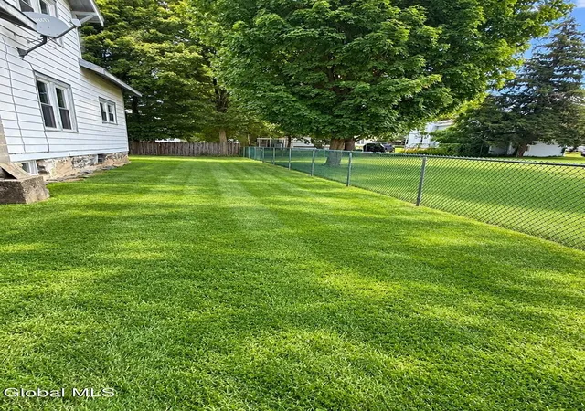 Photo 3 of Single family home for sale at 6 Lincoln St, Granville, NY 12832 | MLS# 202625568 | Listing updated on 2026-09-14