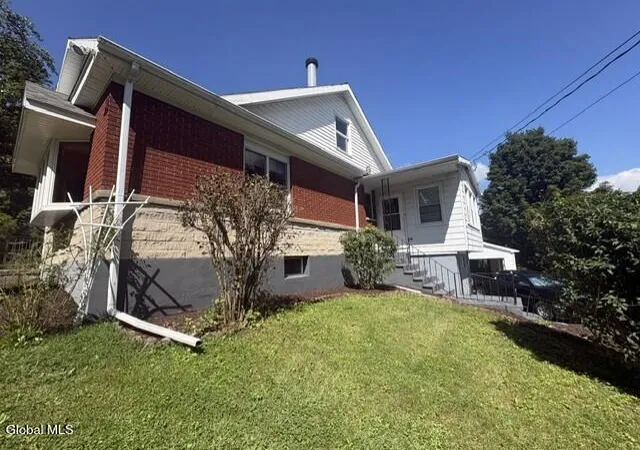 Photo 24 of Single family home for sale at 18 Pleasantview Ave, Troy, NY 12180 | MLS# 202625472 | Listing updated on 2026-09-05