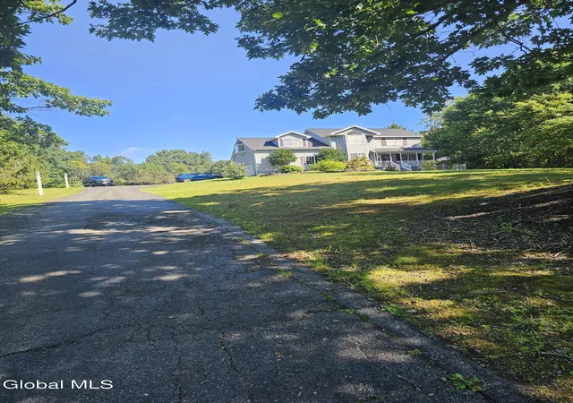 Photo 4 of Single family home for sale at 34 Rock Candy Ln, Troy, NY 12182 | MLS# 202625474 | Listing updated on 2026-09-05