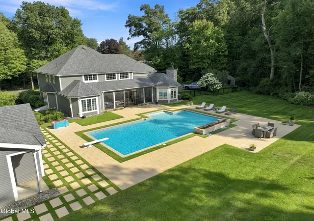 Photo 2 of Sale Pending at 38 Campus View Dr, Colonie, NY 12211 | MLS# 202625627 | Listing updated on 2026-09-16
