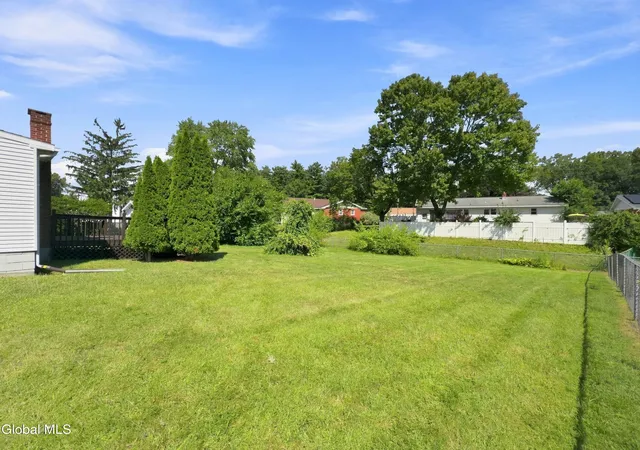 Photo 45 of Sale Pending at 4 Pettibone Dr, Colonie, NY 12205 | MLS# 202625640 | Listing updated on 2026-09-13
