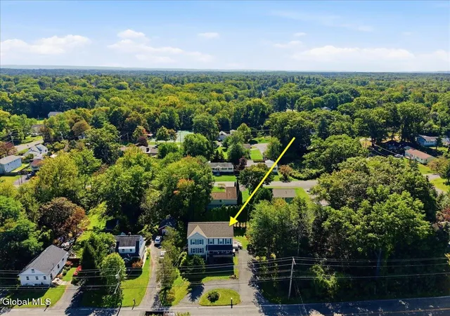 Photo 2 of Single family home for sale at 44 Cordell Rd, Schenectady, NY 12304 | MLS# 202626433 | Listing updated on 2026-09-28