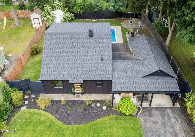 Photo 3 of Single family home for sale at 1048 Spry Ln, Schenectady, NY 12303 | MLS# 202625685 | Listing updated on 2026-09-16