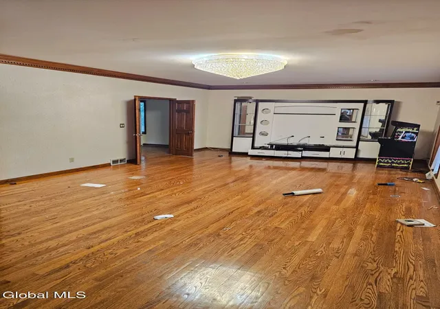 Photo 3 of Single family home for sale at 101 Old Niskayuna Rd, Colonie, NY 12211 | MLS# 202625485 | Listing updated on 2026-09-09