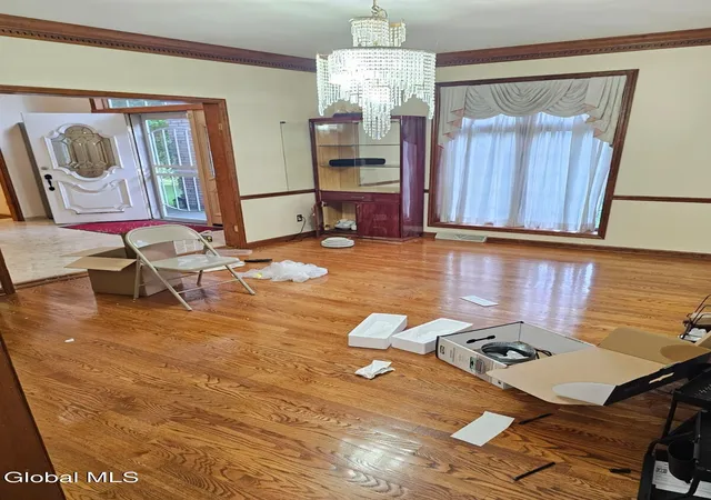 Photo 4 of Single family home for sale at 101 Old Niskayuna Rd, Colonie, NY 12211 | MLS# 202625485 | Listing updated on 2026-09-09