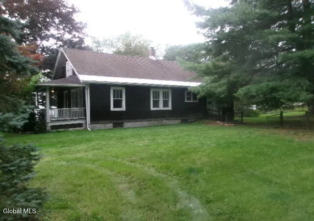 Photo 4 of Sale Pending at 179 Ford Ave, Troy, NY 12180 | MLS# 202625495 | Listing updated on 2026-09-15