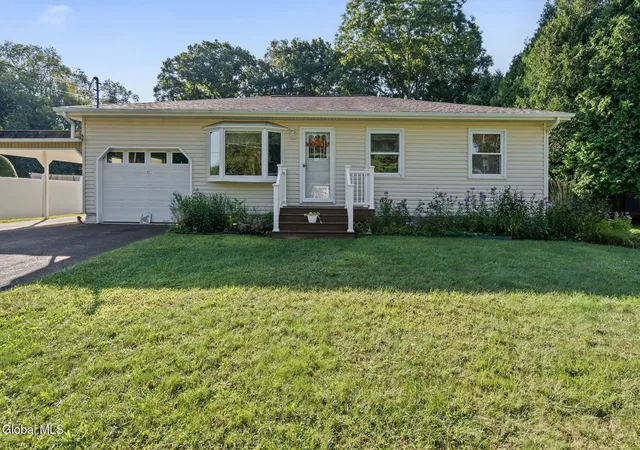 Photo 3 of Sale Pending at 17 Dawn Dr, Schenectady, NY 12302 | MLS# 202625716 | Listing updated on 2026-09-18