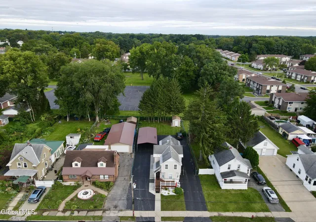 Photo 4 of Sale Pending at 223 Edward St, Schenectady, NY 12304 | MLS# 202625511 | Listing updated on 2026-09-18