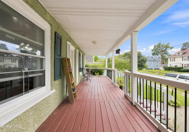 Photo 2 of Single family home for sale at 530 Bedford Rd, Schenectady, NY 12308 | MLS# 202625621 | Listing updated on 2026-09-09