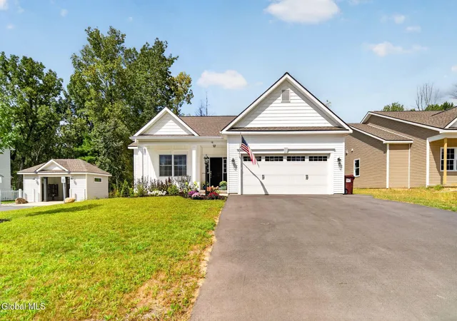 Photo 27 of Single family home for sale at 58 Lakepointe Way, Saratoga Springs, NY 12866 | MLS# 202625597 | Listing updated on 2026-10-06