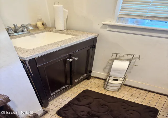 Listing Photo 5 - Condo for sale in building located at 4 Wilkins Ave, Albany, NY 12203