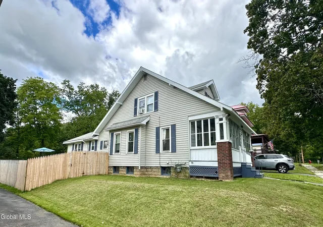 Photo 3 of Single family home for sale at 27 Center St, Palatine Bridge, NY 13428 | MLS# 202625540 | Listing updated on 2026-09-15