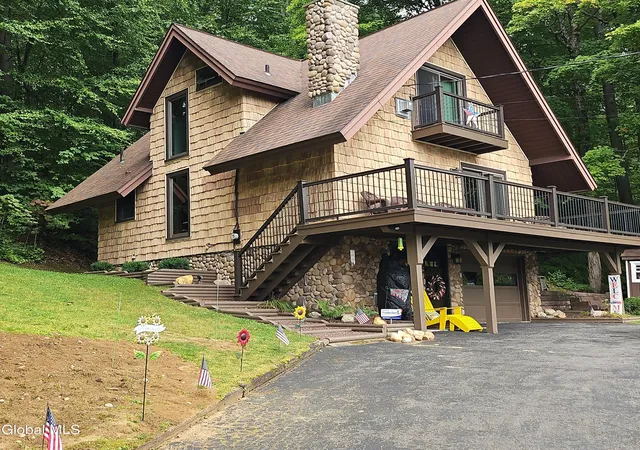 Photo 2 of Single family home for sale at 11 Sullivan Rd, Queensbury, NY 12845 | MLS# 202626032 | Listing updated on 2026-10-05