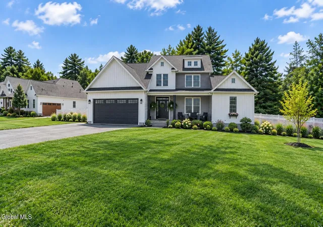 Photo 1 of Single family home for sale at 4 Magnolia Ct, Ballston Spa, NY 12020 | MLS# 202625632 | Listing updated on 2026-09-11