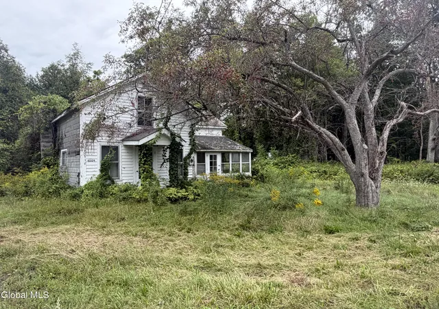Photo 3 of Single family home for sale at 10329 New York 40, Granville, NY 12832 | MLS# 202625560 | Listing updated on 2026-09-15