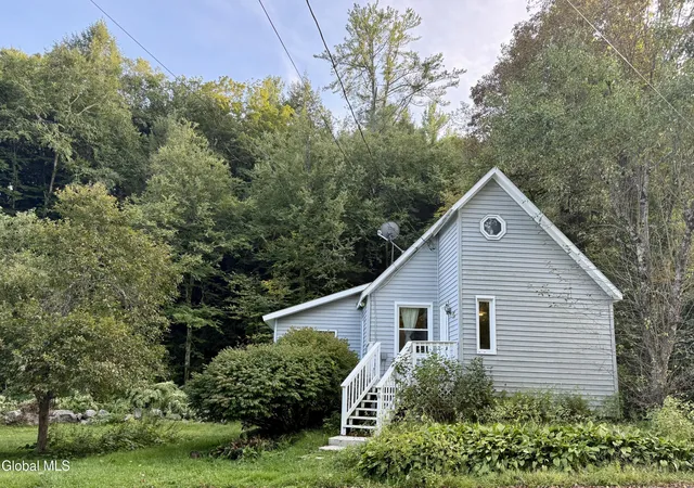 Photo 1 of Single family home for sale at 15 Stillman Village Rd, Petersburg, NY 12138 | MLS# 202625562 | Listing updated on 2026-09-10