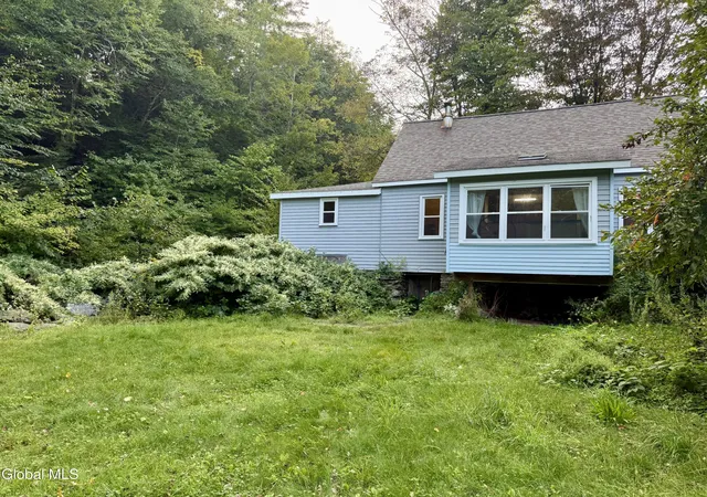 Photo 3 of Single family home for sale at 15 Stillman Village Rd, Petersburg, NY 12138 | MLS# 202625562 | Listing updated on 2026-09-10