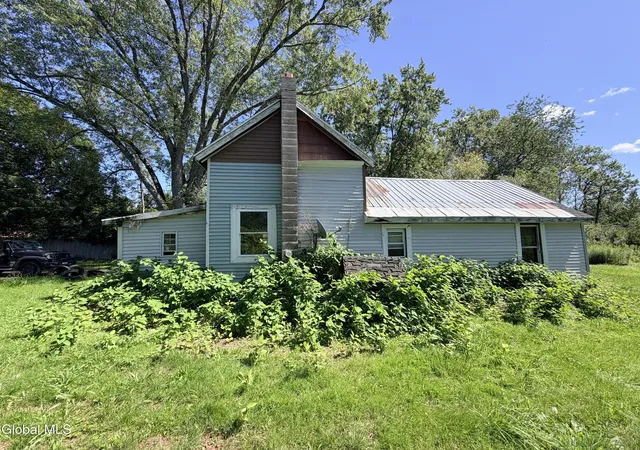 Photo 2 of Single family home for sale at 1517 State Hwy 29a, Gloversville, NY 12078 | MLS# 202625563 | Listing updated on 2026-09-08