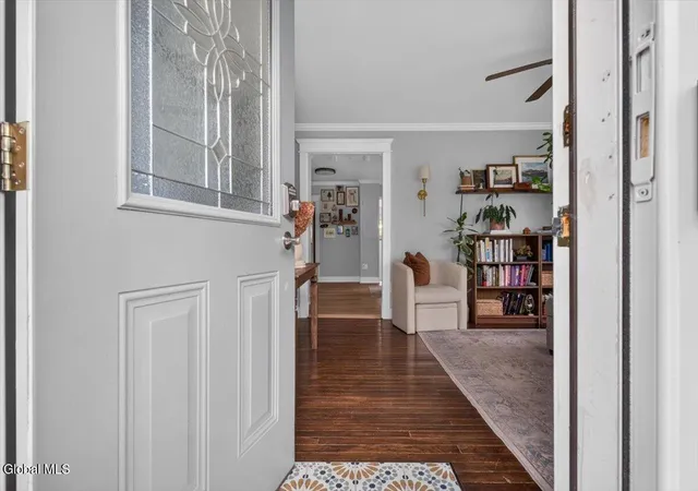 Photo 3 of Sale Pending at 9 Cottonwood Pl, Albany, NY 12205 | MLS# 202625775 | Listing updated on 2026-09-16