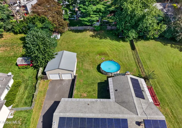 Photo 3 of Single family home for sale at 10 Kitty Ln, Rensselaer, NY 12144 | MLS# 202626209 | Listing updated on 2026-09-30