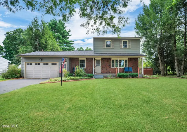 Photo 1 of Single family home for sale at 15 Walter Dr, Saratoga Springs, NY 12866 | MLS# 202625633 | Listing updated on 2026-09-16