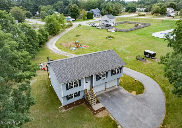 Photo 2 of Single family home for sale at 61 Locust Ridge Dr, Corinth, NY 12822 | MLS# 202625786 | Listing updated on 2026-09-17