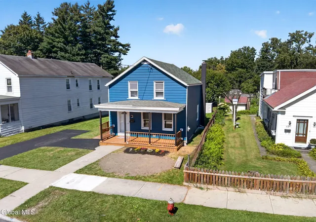 Photo 3 of Sale Pending at 41 Ford Ave, Troy, NY 12180 | MLS# 202625629 | Listing updated on 2026-09-11