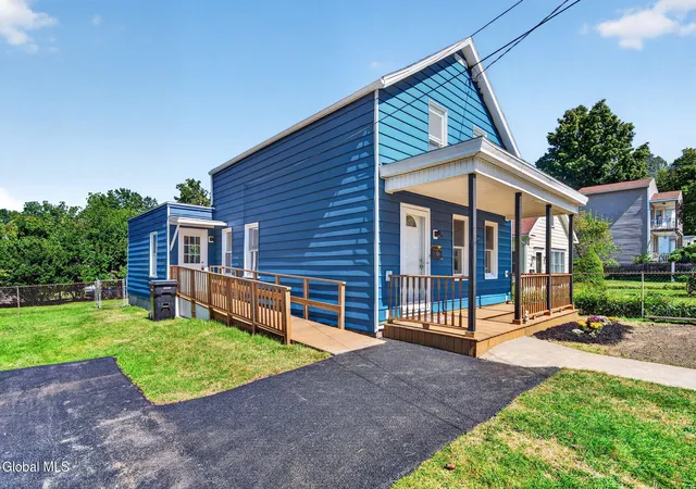 Photo 3 of Sale Pending at 41 Ford Ave, Troy, NY 12180 | MLS# 202625629 | Listing updated on 2026-09-11