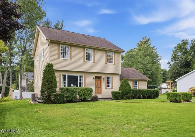 Photo 3 of Sale Pending at 16 Oak Tree Cir, Queensbury, NY 12804 | MLS# 202625915 | Listing updated on 2026-09-16