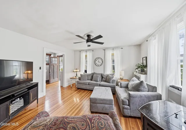 Photo 3 of Sale Pending at 1069 Van Antwerp Rd, Schenectady, NY 12309 | MLS# 202625881 | Listing updated on 2026-09-21