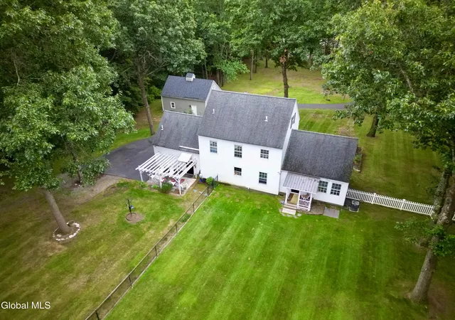 Photo 3 of Sale Pending at 173 Steele Ave Ext, Gloversville, NY 12078 | MLS# 202625752 | Listing updated on 2026-09-14