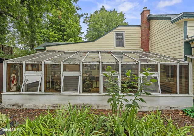 Photo 4 of Single family home for sale at 205 Regent St, Saratoga Springs, NY 12866 | MLS# 202625652 | Listing updated on 2026-09-10