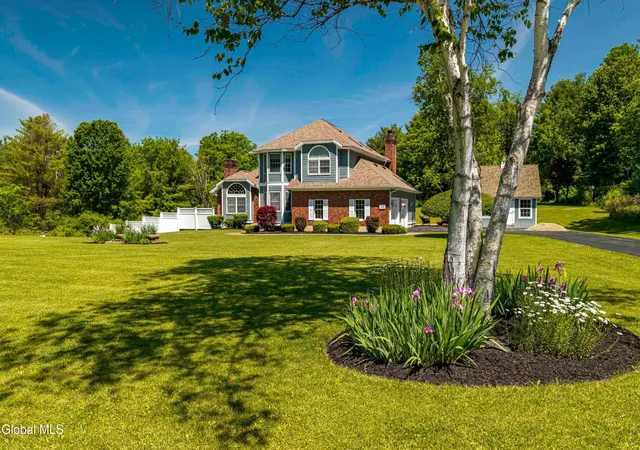 Photo 3 of Single family home for sale at 116 Boulderwood Dr, Queensbury, NY 12804 | MLS# 202625658 | Listing updated on 2026-09-15
