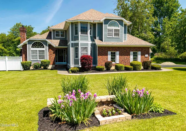 Photo 3 of Single family home for sale at 116 Boulderwood Dr, Queensbury, NY 12804 | MLS# 202625658 | Listing updated on 2026-09-15