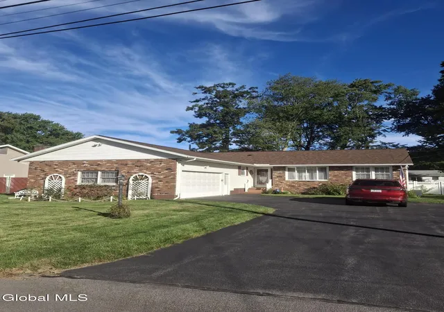 Photo 1 of Single family home for sale at 212 Shirlwood Dr, Schenectady, NY 12306 | MLS# 202625905 | Listing updated on 2026-10-01