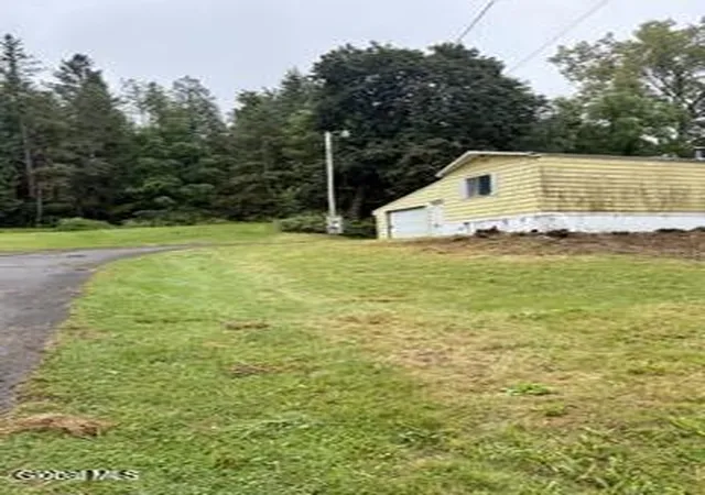 Photo 3 of Sale Pending at 6 Division St, Fultonville, NY 12072 | MLS# 202626048 | Listing updated on 2026-10-01