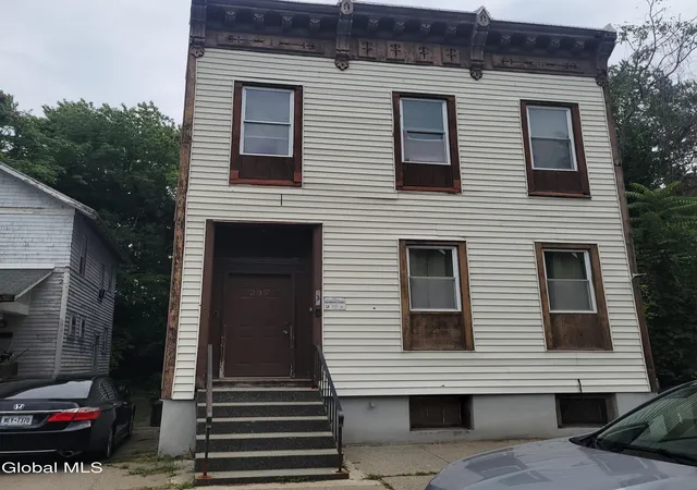 Photo 1 of Multi family home for sale at 239 Colonie St, Albany, NY 12210 | MLS# 202625709 | Listing updated on 2026-09-10