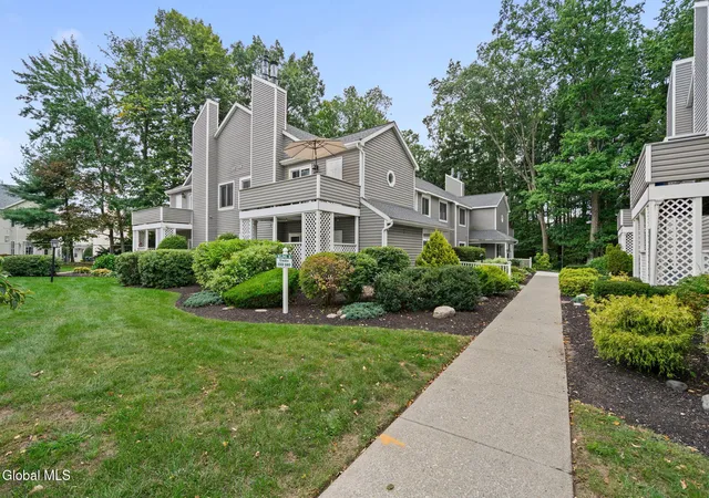 Photo 2 of Sale Pending at 1976 Curry Rd # E134, Rotterdam, NY 12303 | MLS# 202625852 | Listing updated on 2026-09-22
